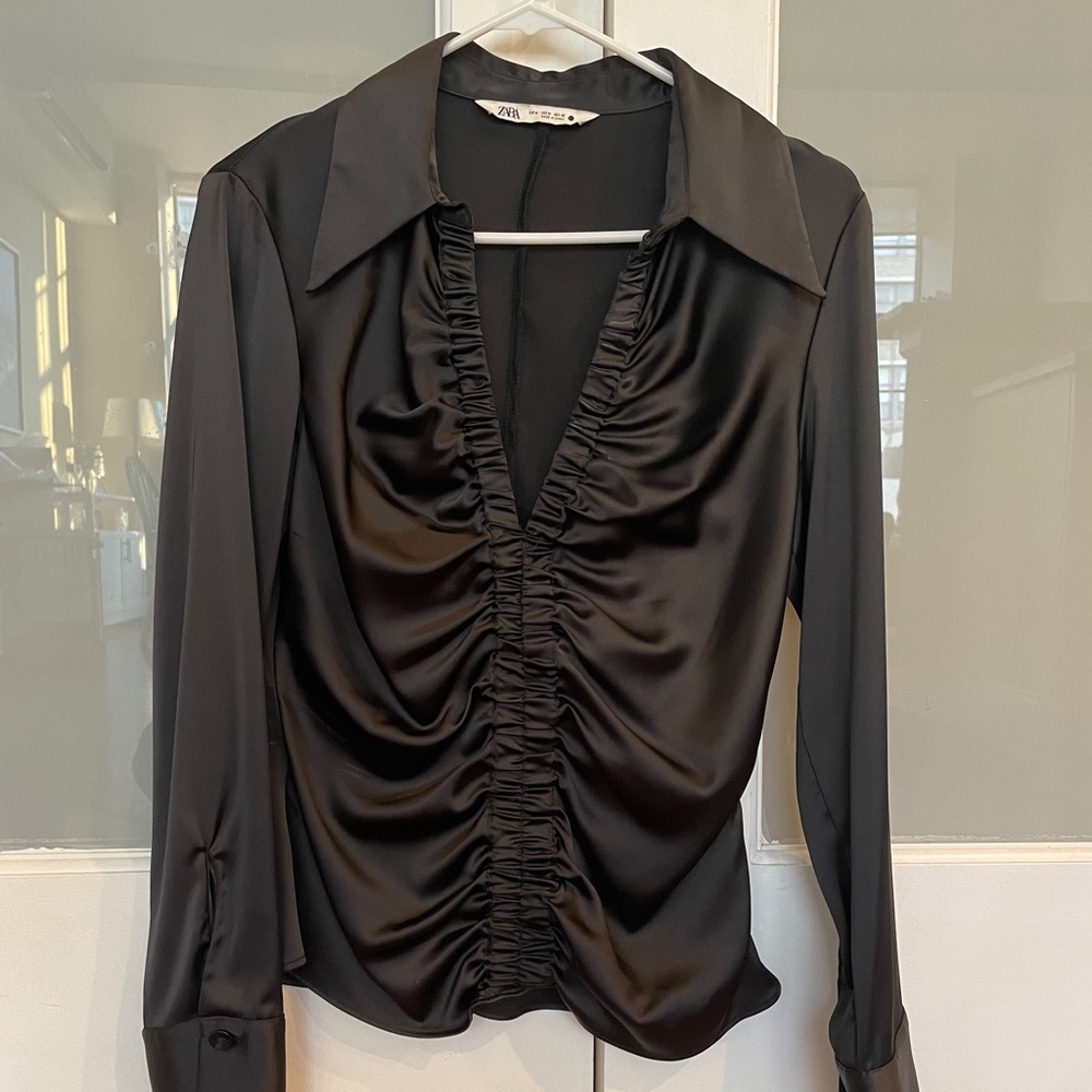 Zara Ruched Satin Black Collared Blouse